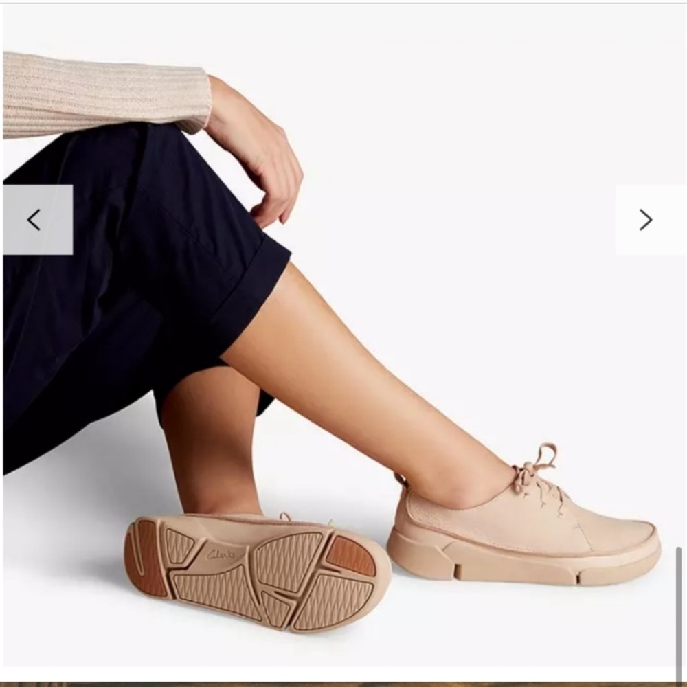 Clarks Women's Trigenic Leather Sneakers Shoes 8.5 M Flex Nude Nubuck Casual - Picture 15 of 15
